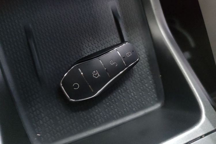 BYD YuanUP 2024 car image #9