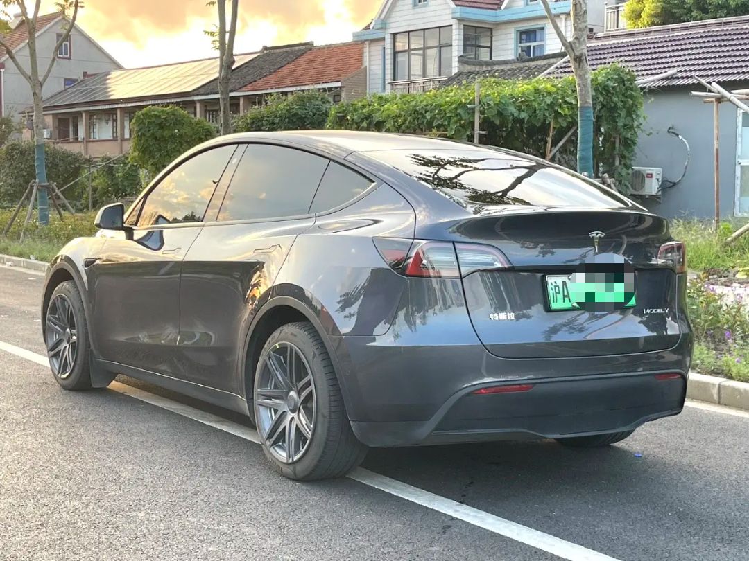 Tesla Model Y 2022 imagem de carro #9