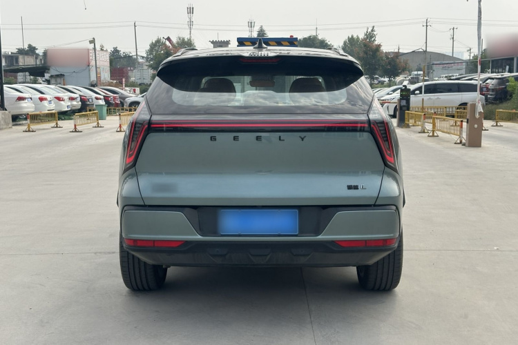 GEELY Boyue L 2025 car image #6