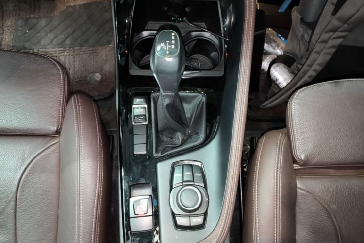 BMW X1 2019 car image #14