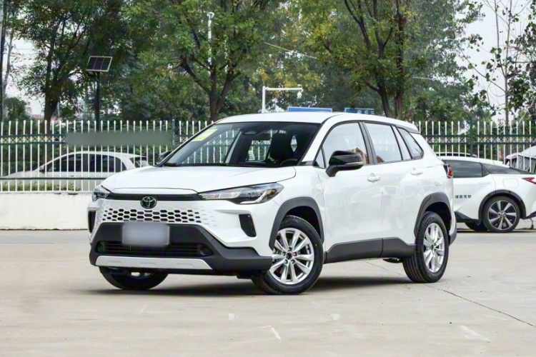 Toyota Corolla Cross 2026 #2 Toyota Corolla Cross 2026 car image #2