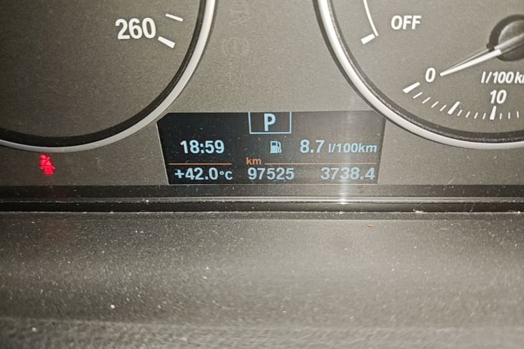 BMW 3 Series 2017 #14 BMW 3 Series 2017 car image #14