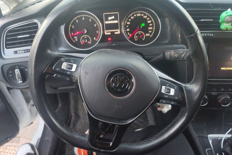 Volkswagen Golf 2019 #12 Volkswagen Golf 2019 car image #12