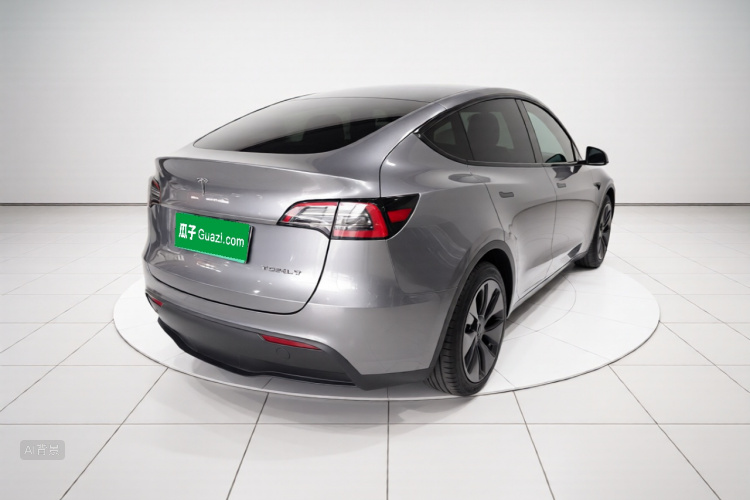Tesla Model Y 2024 #7 Tesla Model Y 2024 car image #7
