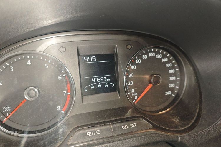 Volkswagen Polo 2019 car image #14