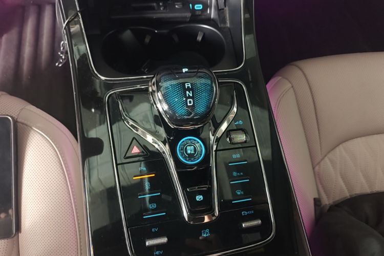 BYD Han 2024 #19 BYD Han 2024 изображение автомобиля #19