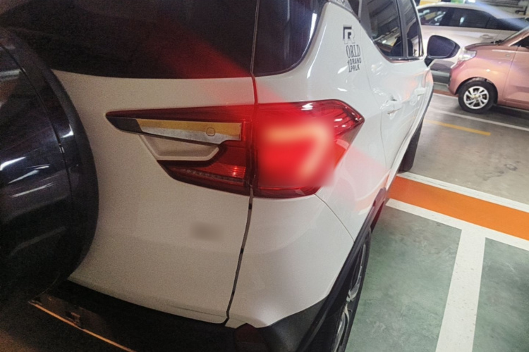 BYD Yuan New Energy 2020 car image #8