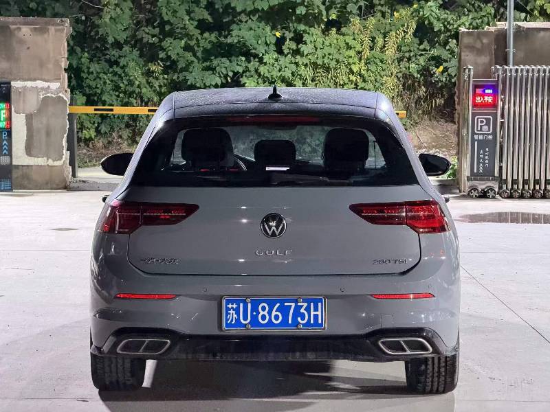 Volkswagen Golf 2022 car image #8