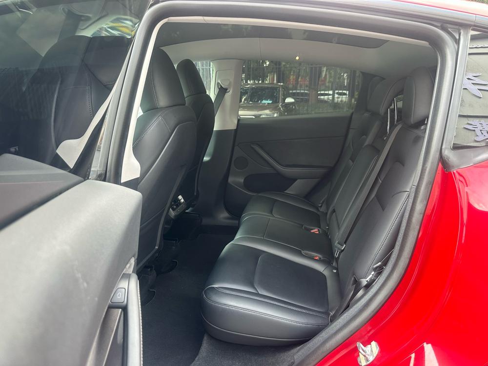 Tesla Model Y 2022 car image #8