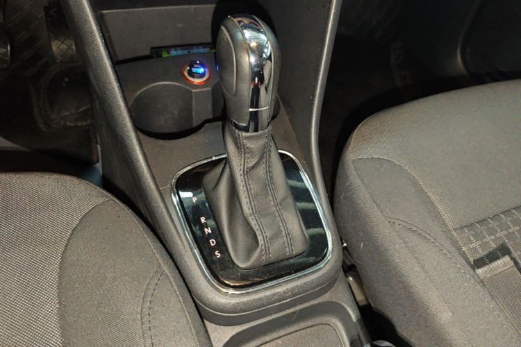 Volkswagen Polo 2017 #14 Volkswagen Polo 2017 car image #14