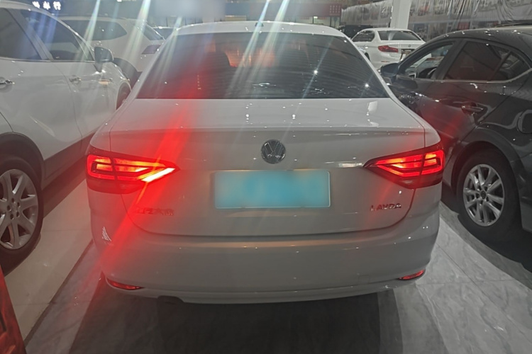 Volkswagen Lavida 2020 car image #6