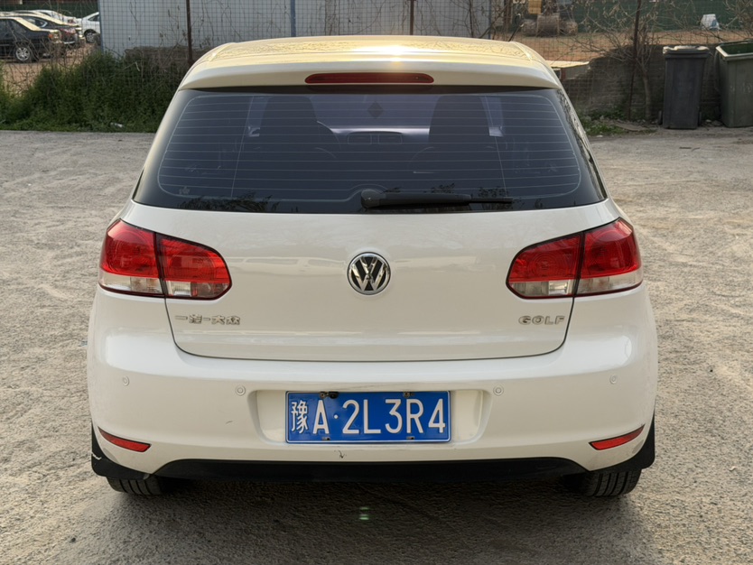 Volkswagen Golf 2013 car image #8