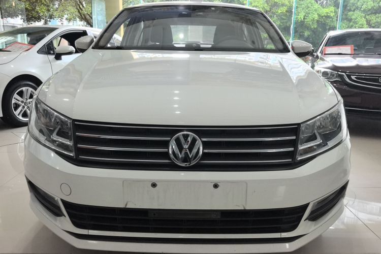 Volkswagen Santana 2017 car image #3