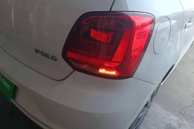 Volkswagen Polo 2018 car image #8