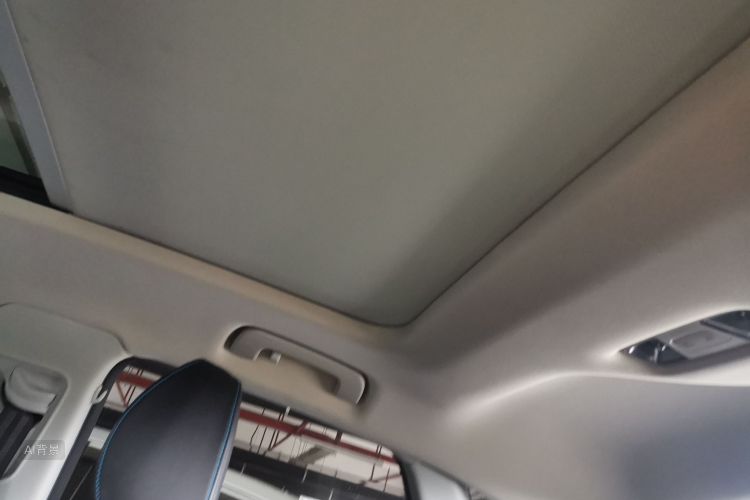 Audi Q3 2018 #20 Audi Q3 2018 car image #20