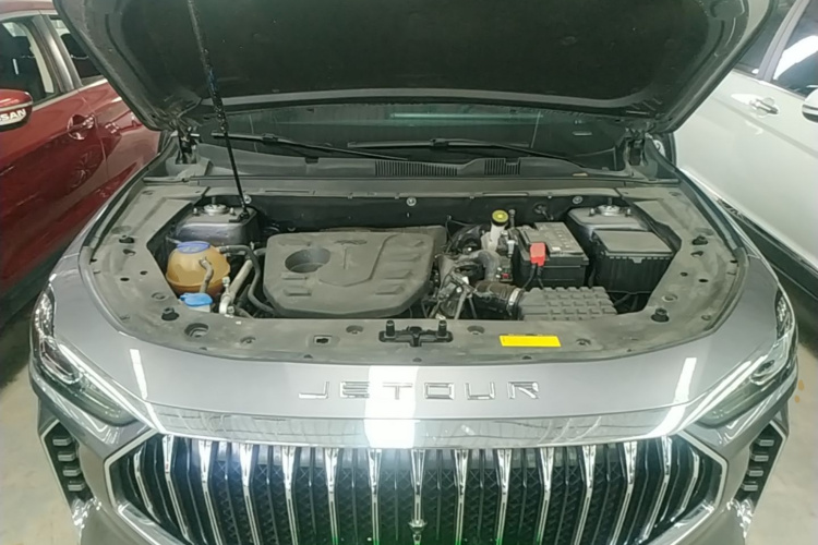 Jetour X70 PLUS 2023 car image #20