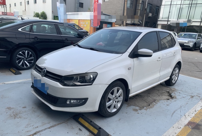 Volkswagen Polo 2013 car image 