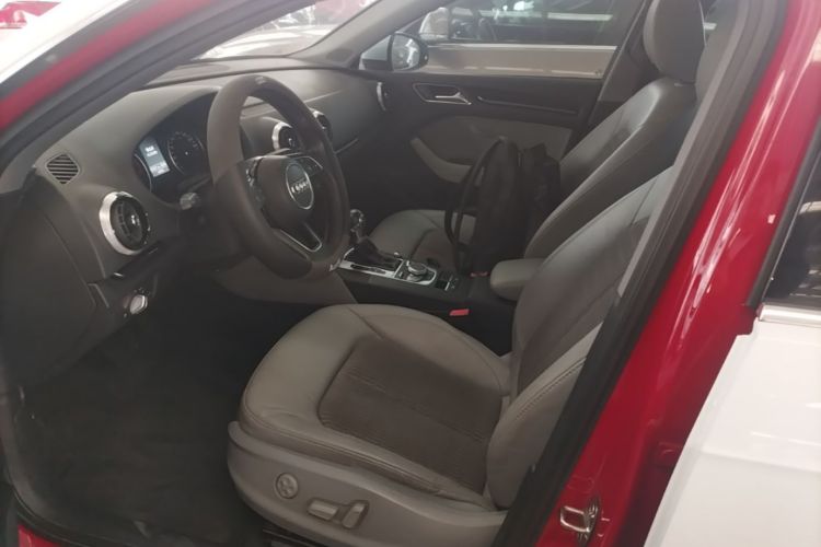 Audi A3 2019 car image #15