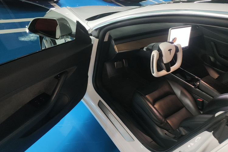 Tesla Model 3 2020 #16 Tesla Model 3 2020 car image #16