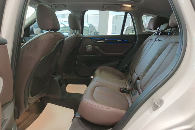 BMW X1 2021 car image #13