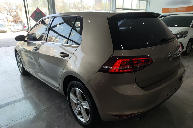 Volkswagen Golf 2017 изображение автомобиля #5