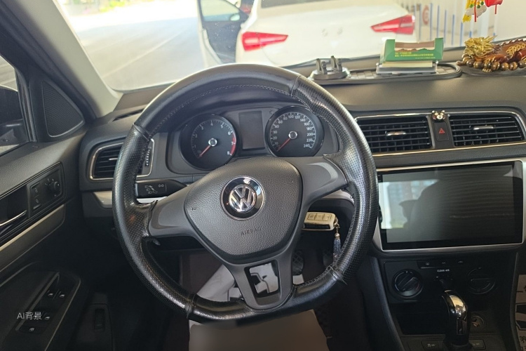 Volkswagen Lavida 2019 car image #12