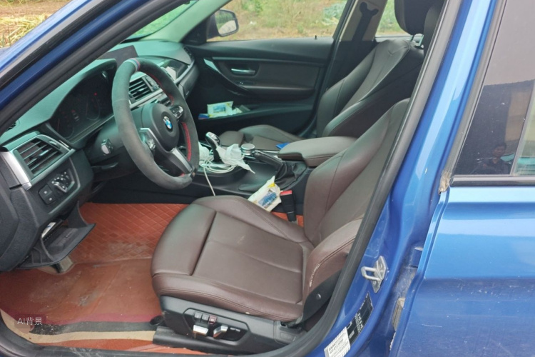 BMW 3 Series 2019 car image #17