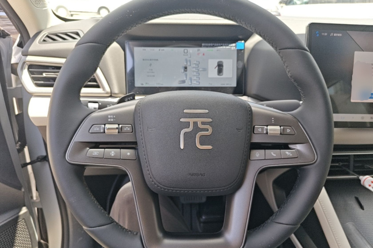 BYD YuanUP 2026 car image #11