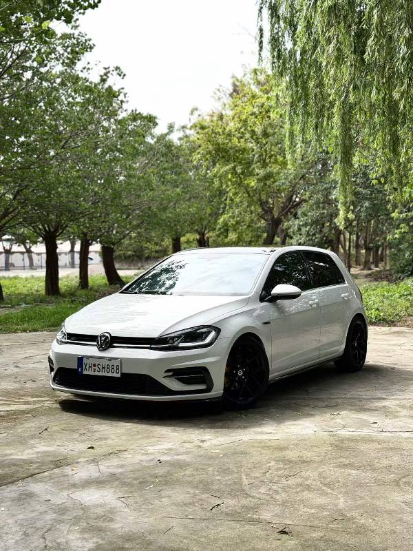 Volkswagen Golf 2018 Volkswagen Golf 2018 car image