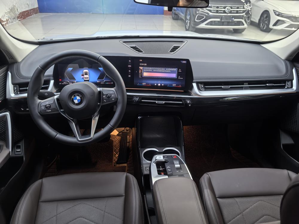 BMW X1 2024 car image #11