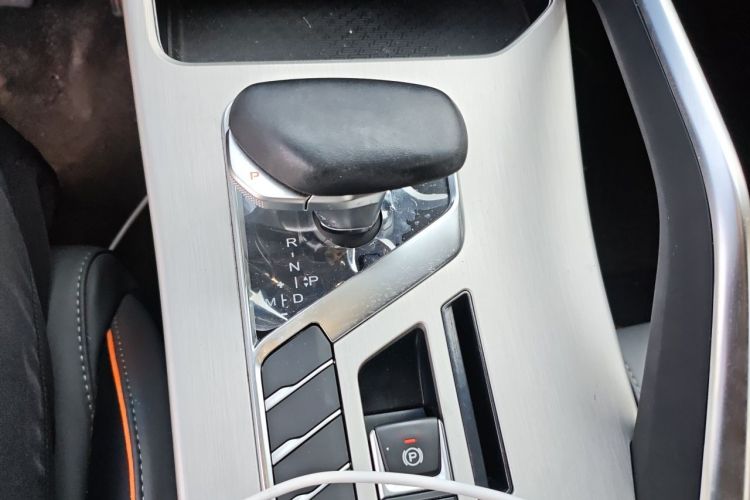 GEELY Coolray 2024 #14 GEELY Coolray 2024 car image #14