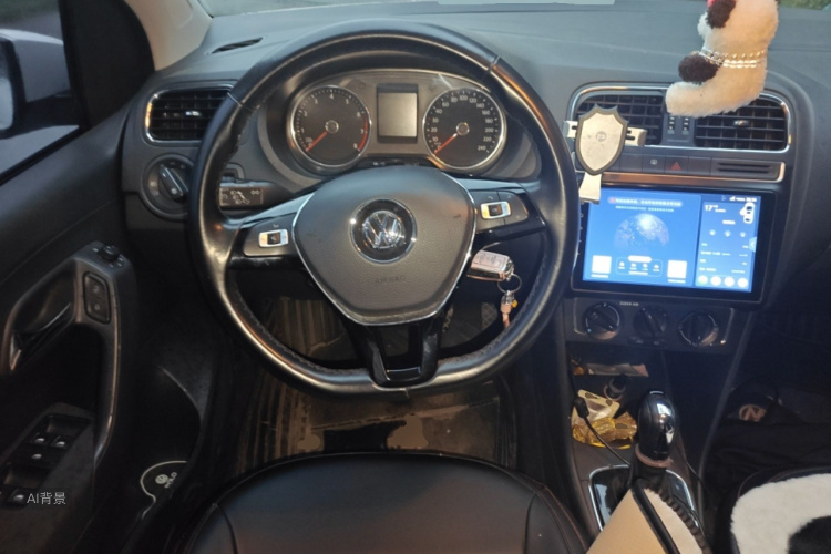 Volkswagen Polo 2017 car image #12