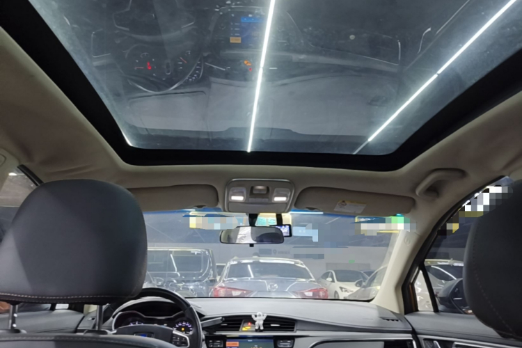 GEELY Emgrand GS 2016 car image #18
