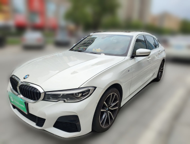 BMW 3 Series 2021 汽车图片 