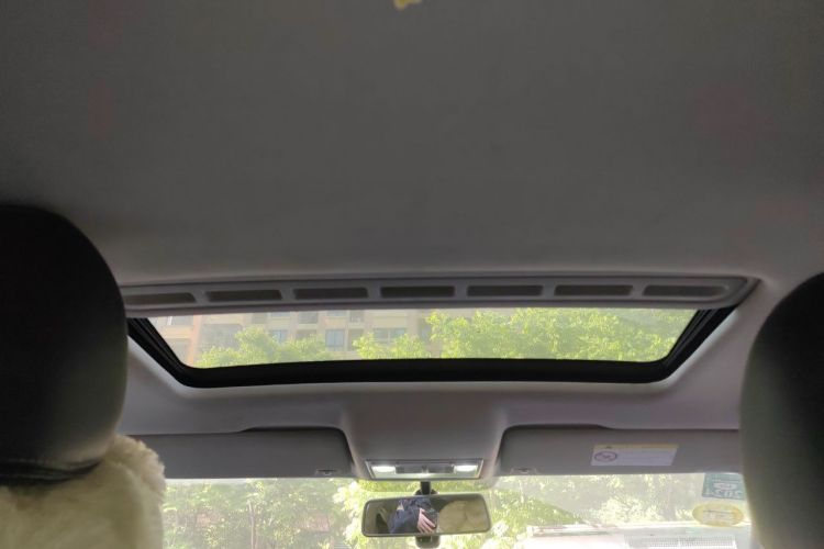 Volkswagen Santana 2016 car image #17