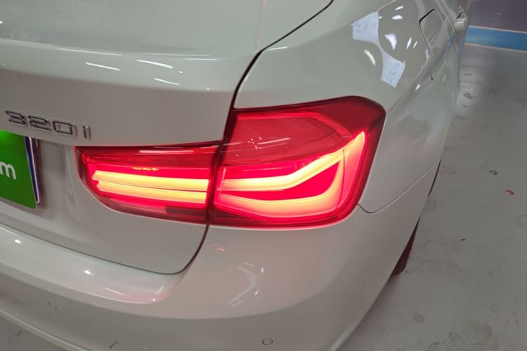 BMW 3 Series 2016 #8 BMW 3 Series 2016 car image #8