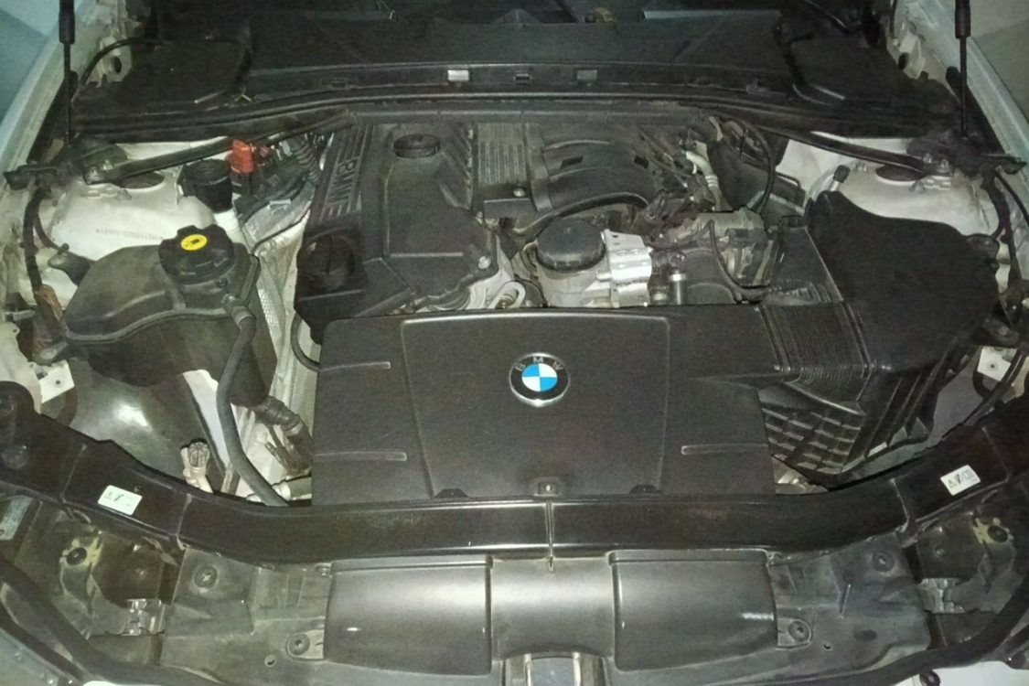 BMW 3 Series 2011 #10 BMW 3 Series 2011 car image #10