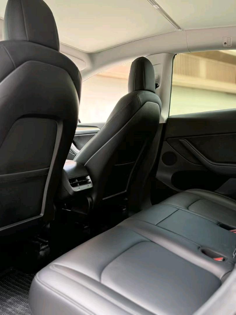 Tesla Model Y 2021 #8 Tesla Model Y 2021 car image #8