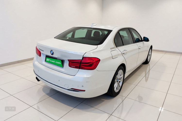 BMW 3 Series 2017 #7 BMW 3 Series 2017 car image #7