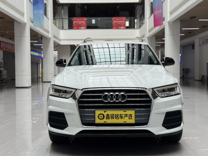 Audi Q3 2016 car image #2