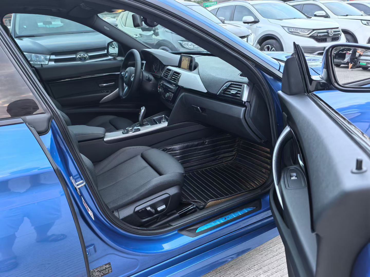 BMW 3 Series GT 2017 #4 BMW 3 Series GT 2017 car image #4