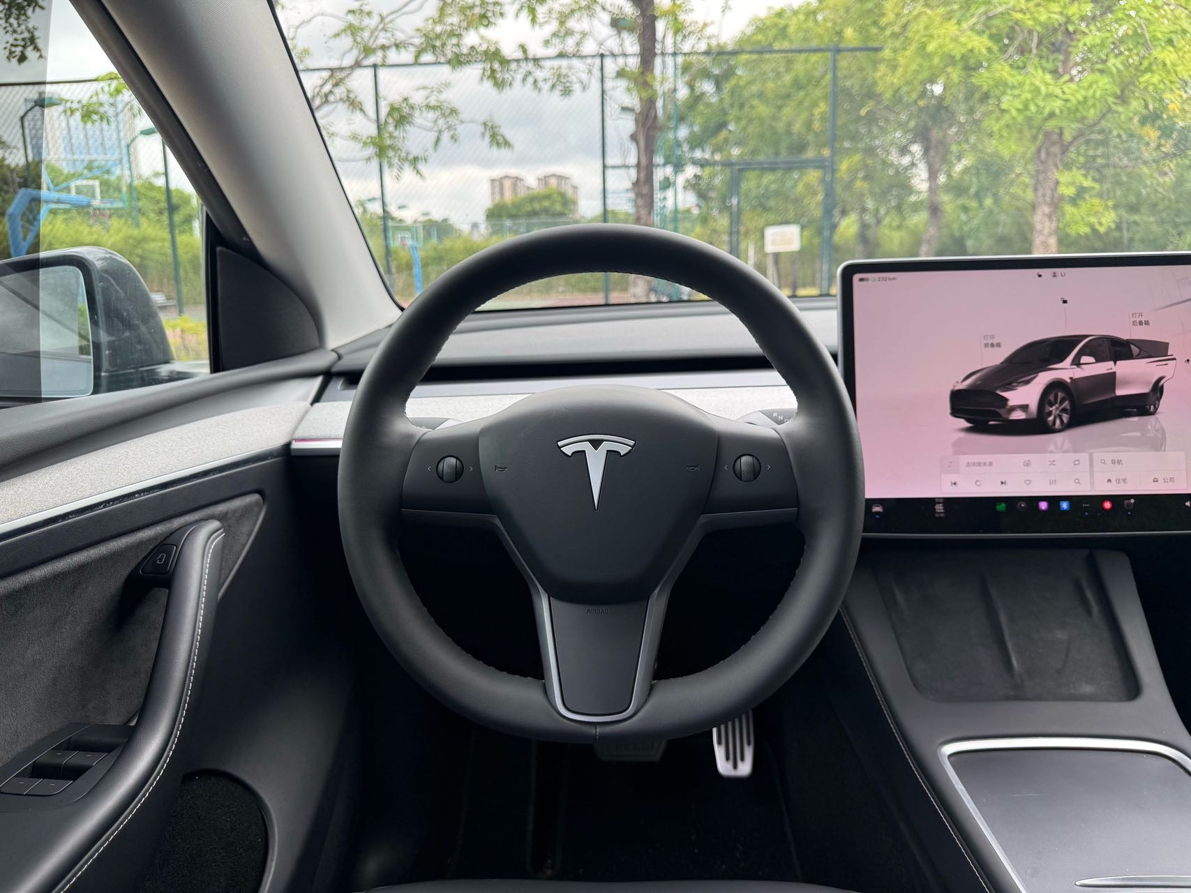 Tesla Model Y 2024 car image #5