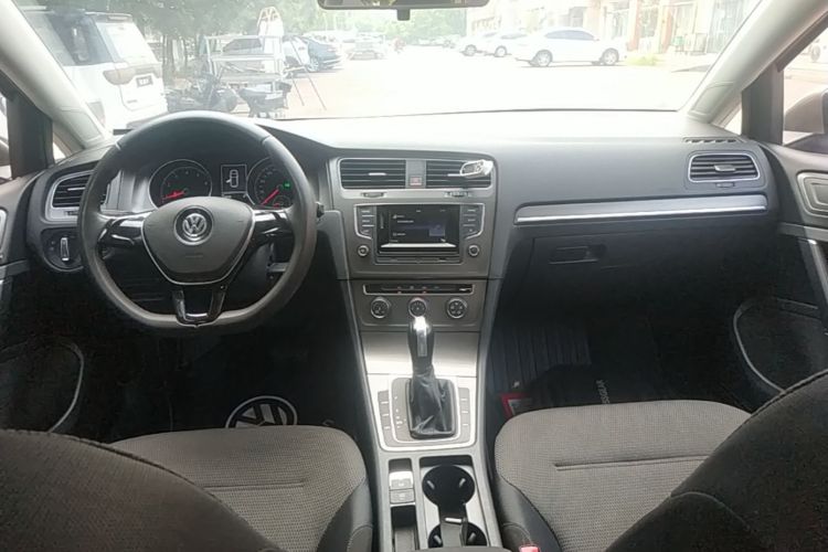 Volkswagen Golf 2016 car image #10