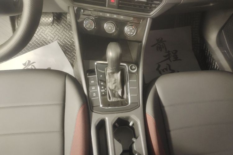 Volkswagen Bora 2019 car image #14