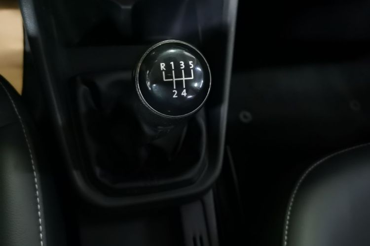 Volkswagen Santana 2016 car image #14