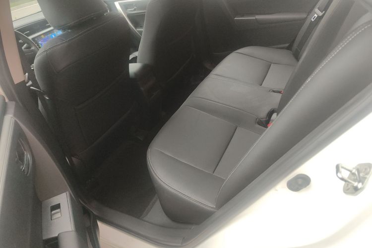 Toyota Corolla 2017 car image #17