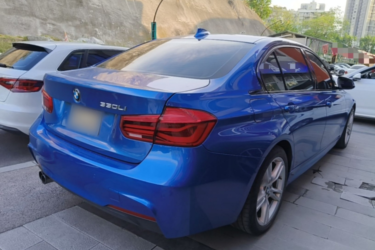 BMW 3 Series 2017 #7 BMW 3 Series 2017 car image #7