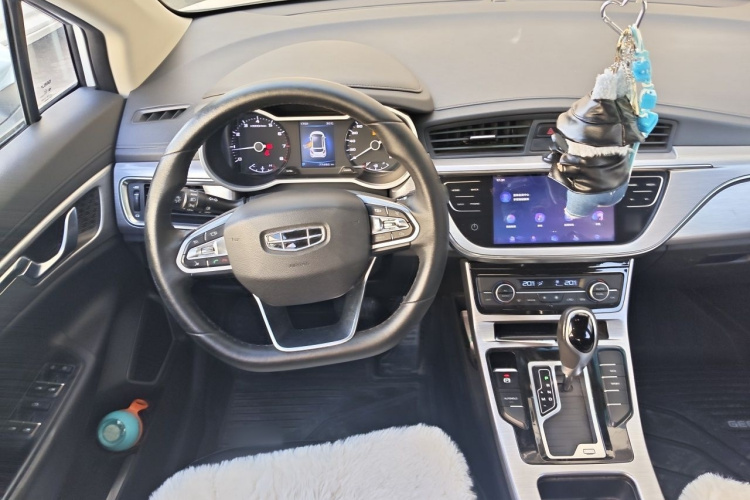 GEELY Emgrand GS 2019 car image #15