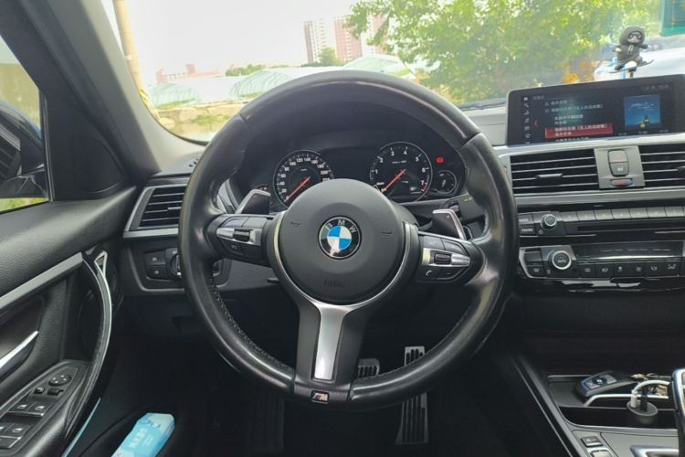 BMW 3 Series 2017 immagine di auto #15