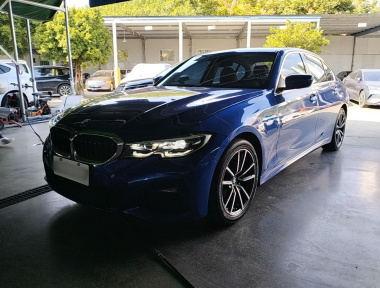 BMW 3 Series 2020 BMW 3 Series 2020 car image